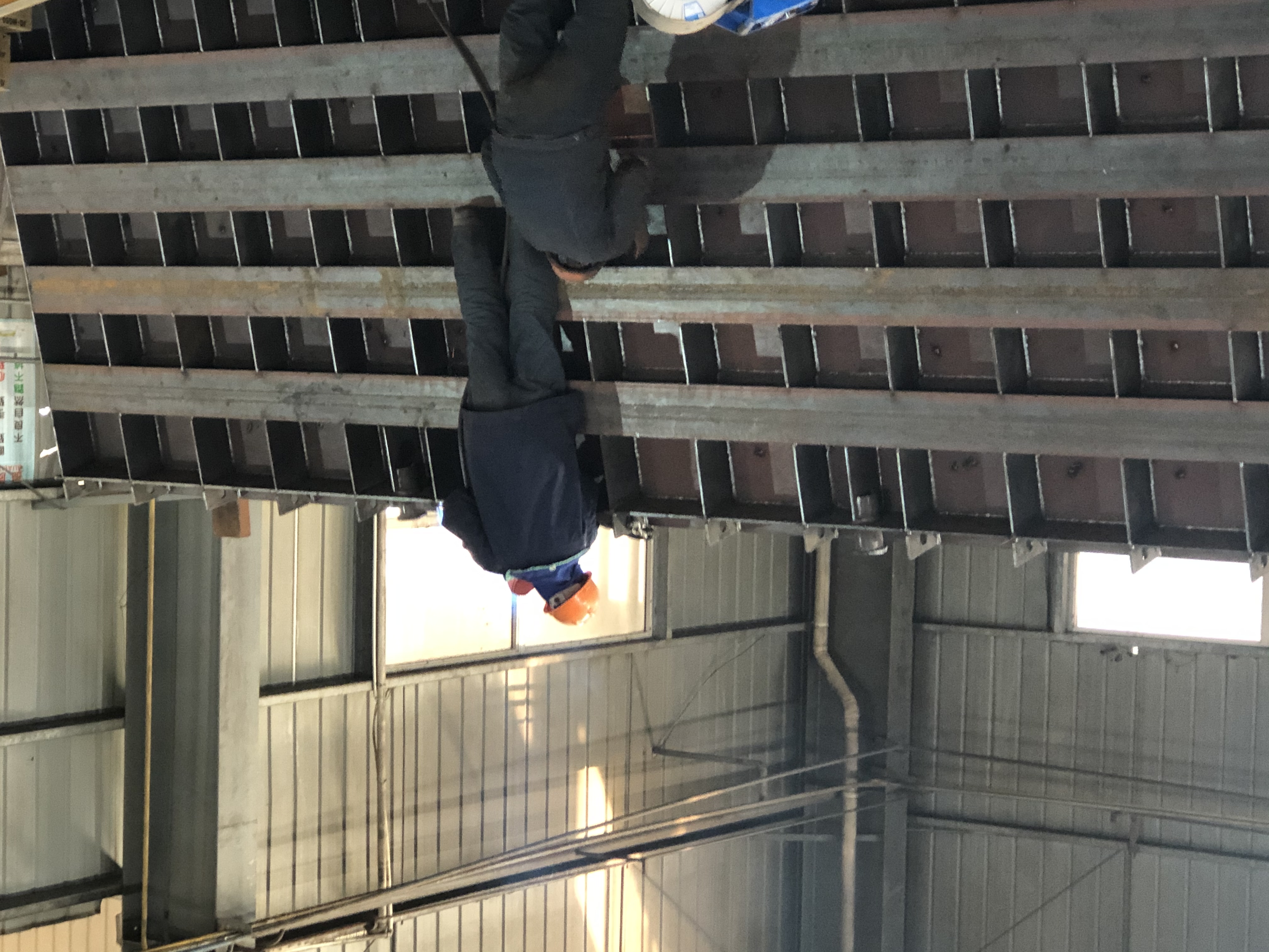 クレーン用ベースプレート